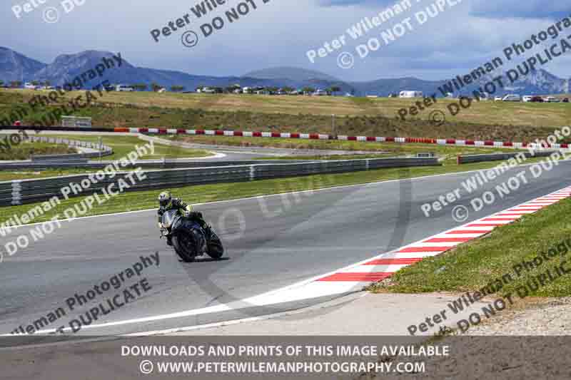 cadwell no limits trackday;cadwell park;cadwell park photographs;cadwell trackday photographs;enduro digital images;event digital images;eventdigitalimages;navarra;no limits trackdays;peter wileman photography;racing digital images;trackday digital images;trackday photos